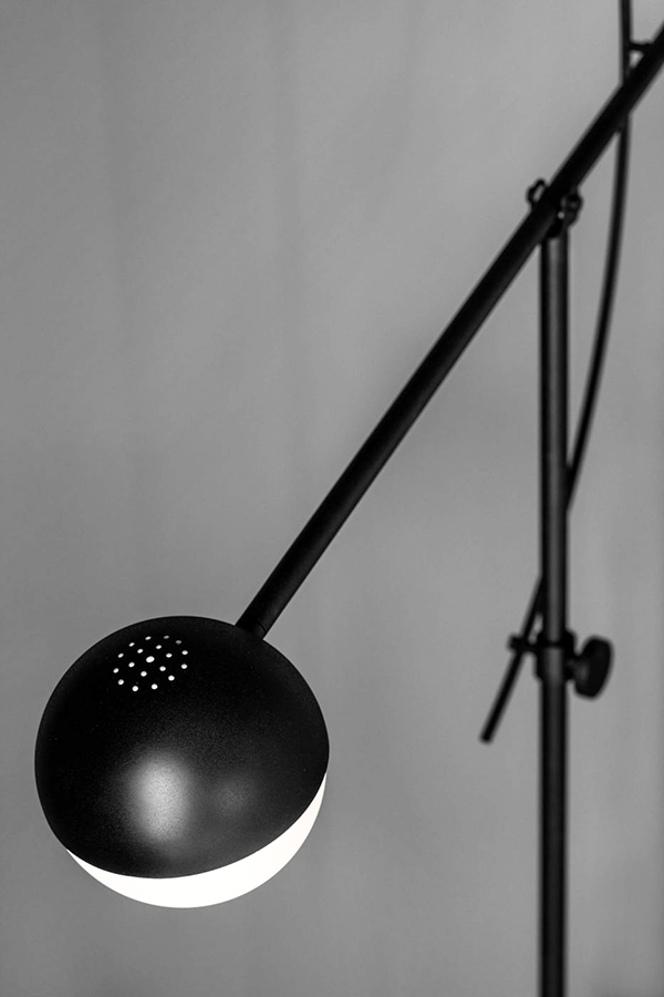 Lampadaire Balancer Northern - noir